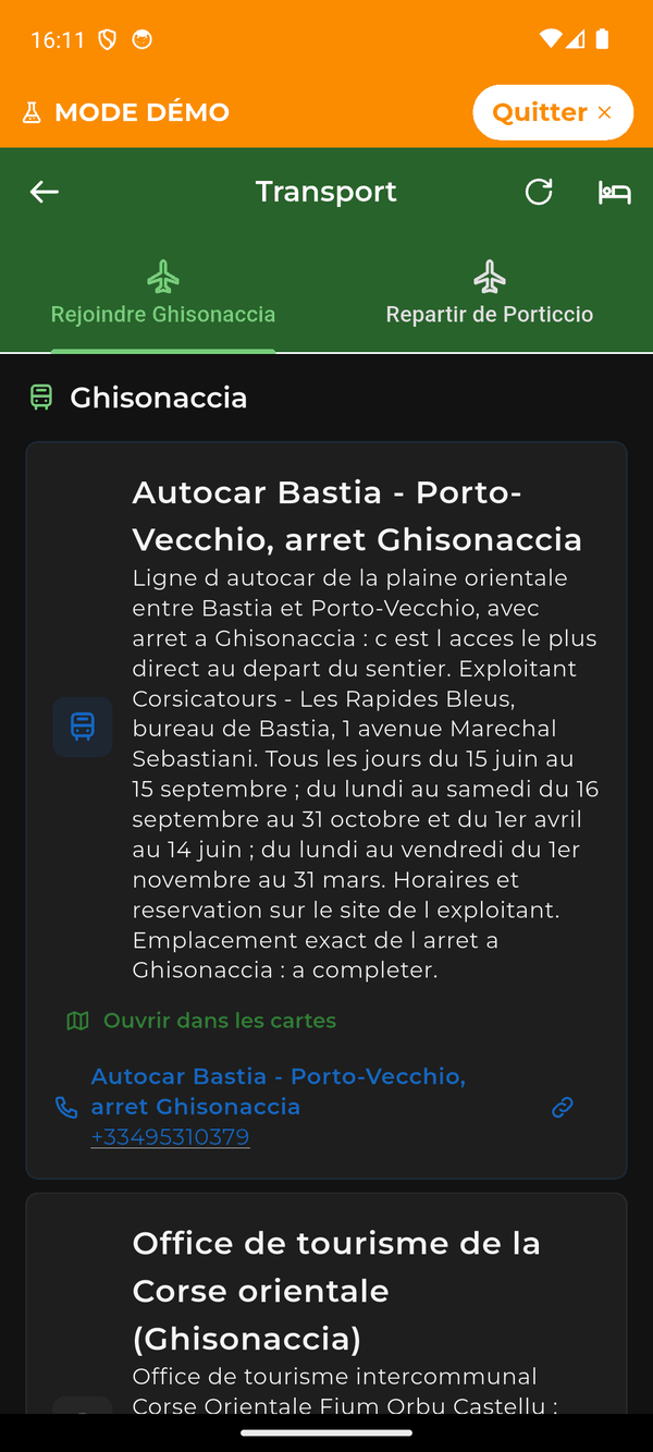 L’écran Transport : comment rejoindre le départ et repartir de l’arrivée, avec l’autocar, ses horaires de saison et le téléphone de l’exploitant.
